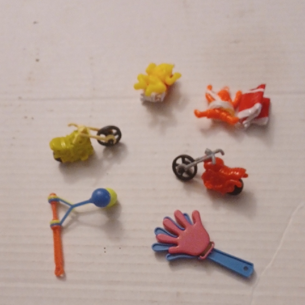 $4 Add-on Random Colorful Motion Toy Set